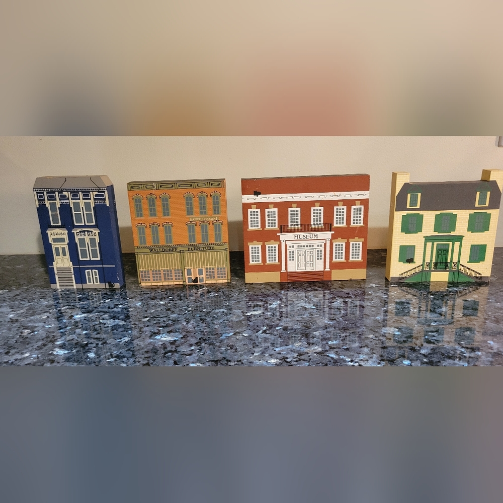 Cat's Meow Amish Village- variety houses